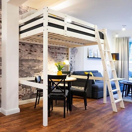 Shabby Chic Apartment In Ideal Location Hamburg-Harburg Exteriör bild